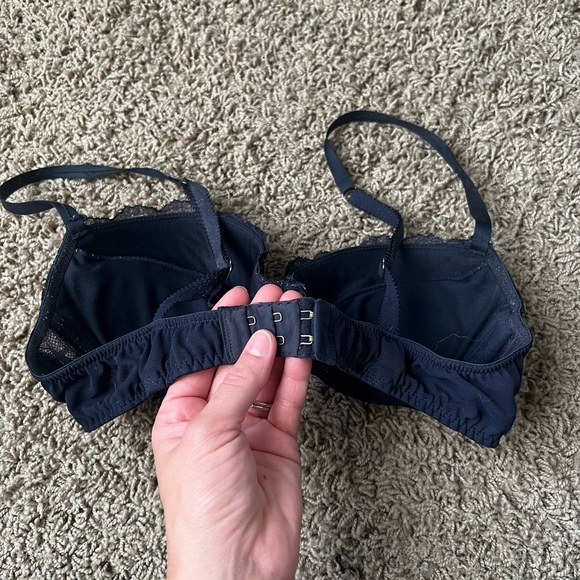 Aerie Bra 36B - Picture 5 of 6